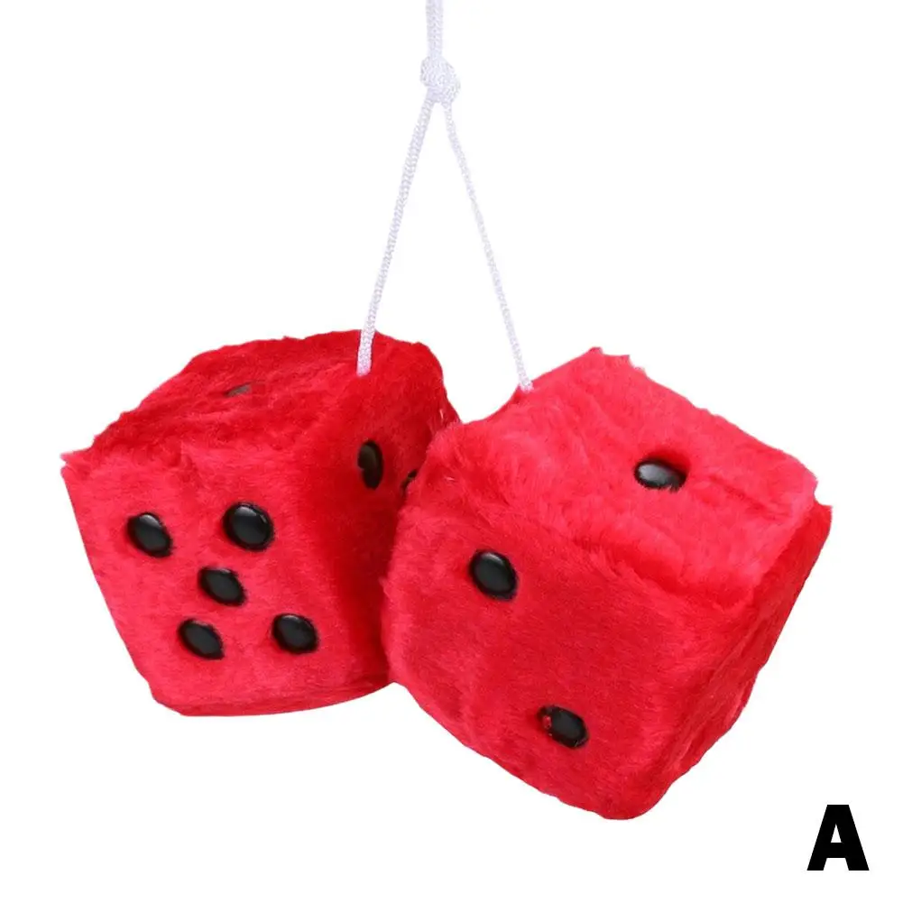 Große Lange Haare Heißer Stanzen Dot Würfel Plüsch Spielzeug Cube Anhänger Auto Ornament Sieb Anime (2 Stück)