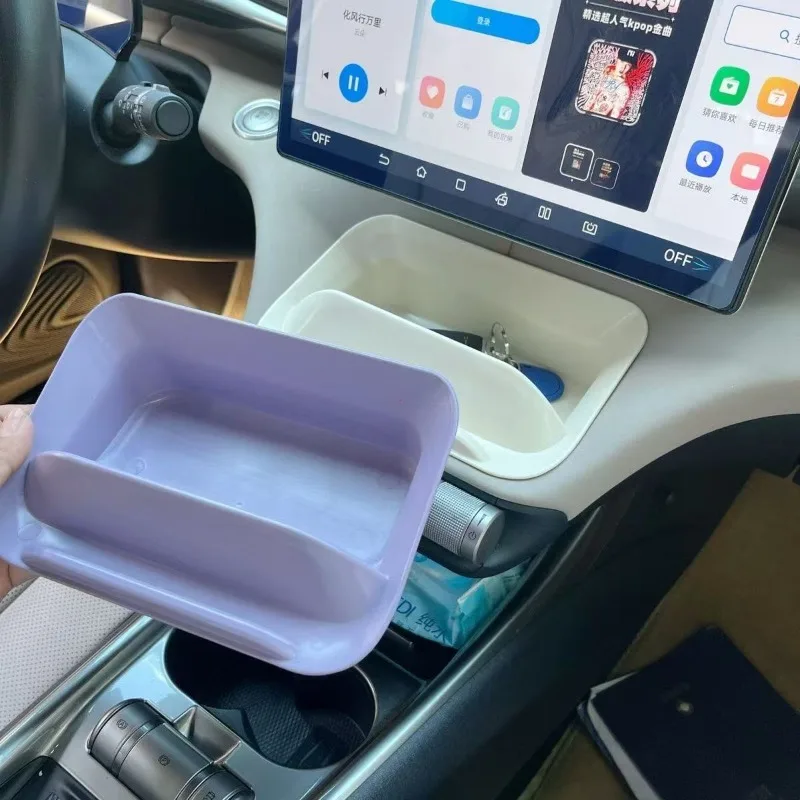 Auto-Aufbewahrungsbox unter dem Bildschirm für BYD Dolphin – Bild 3