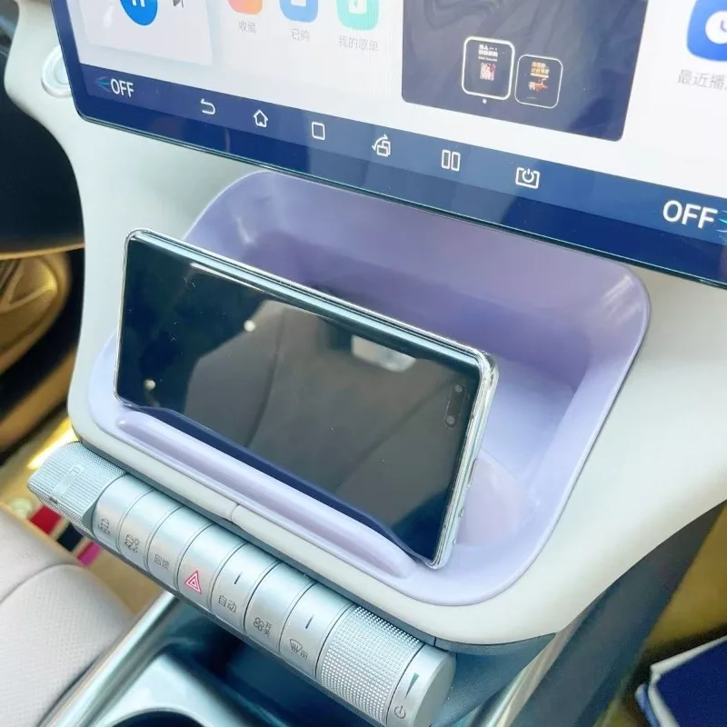 Auto-Aufbewahrungsbox unter dem Bildschirm für BYD Dolphin – Bild 5