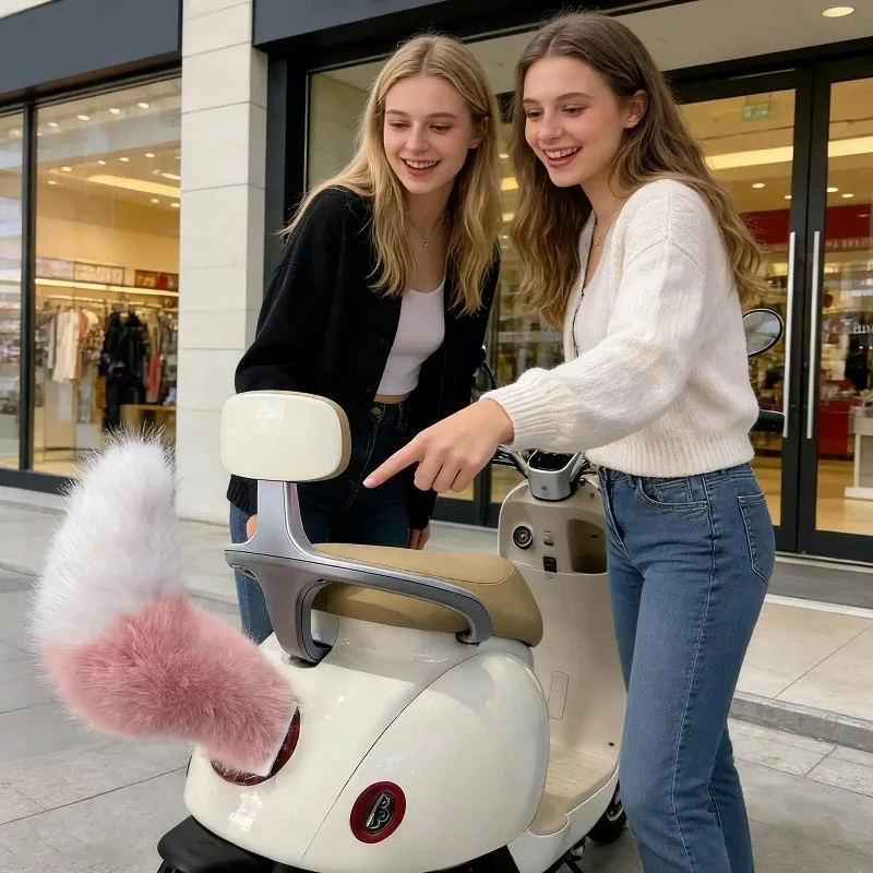 Niedlicher Elektrischer Wackelnder Plüsch-Schwanz für Auto – Bild 2