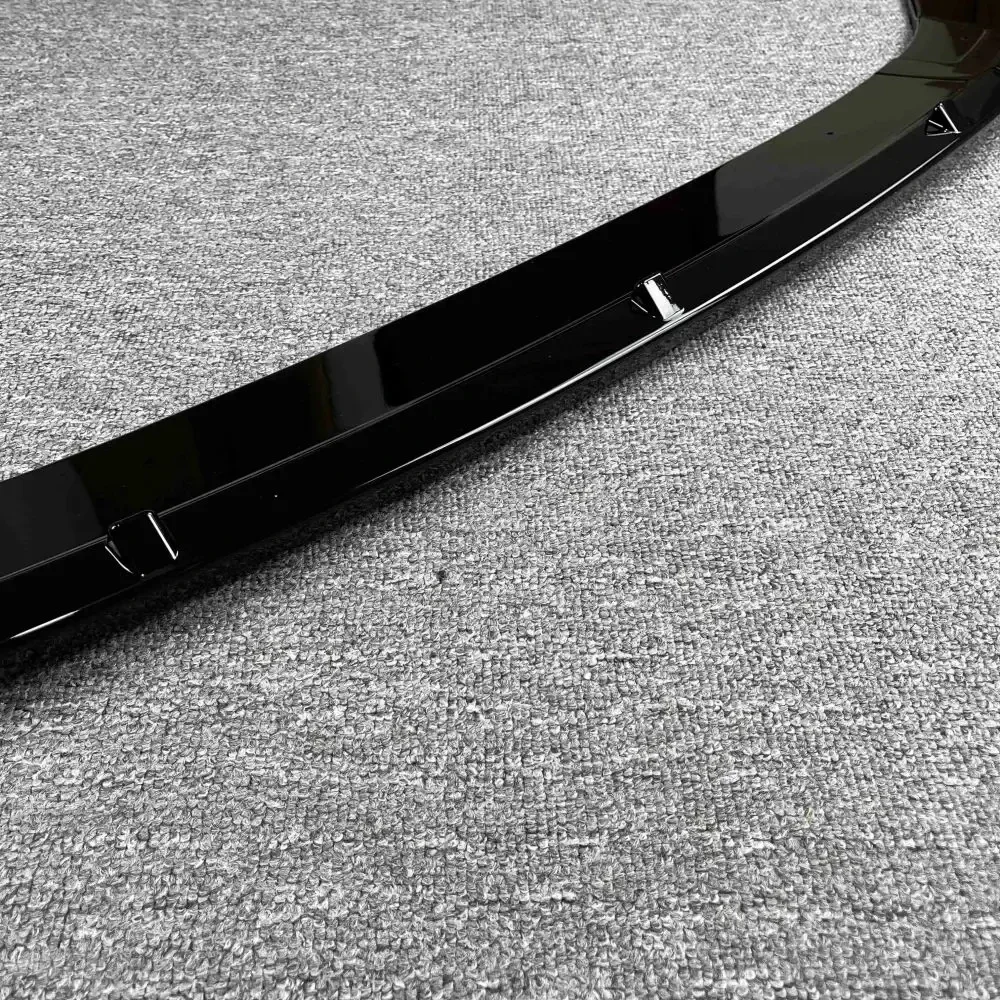 Maxton Style glänzend schwarze Frontstoßstangen-Splitterlippe für VW – Bild 5