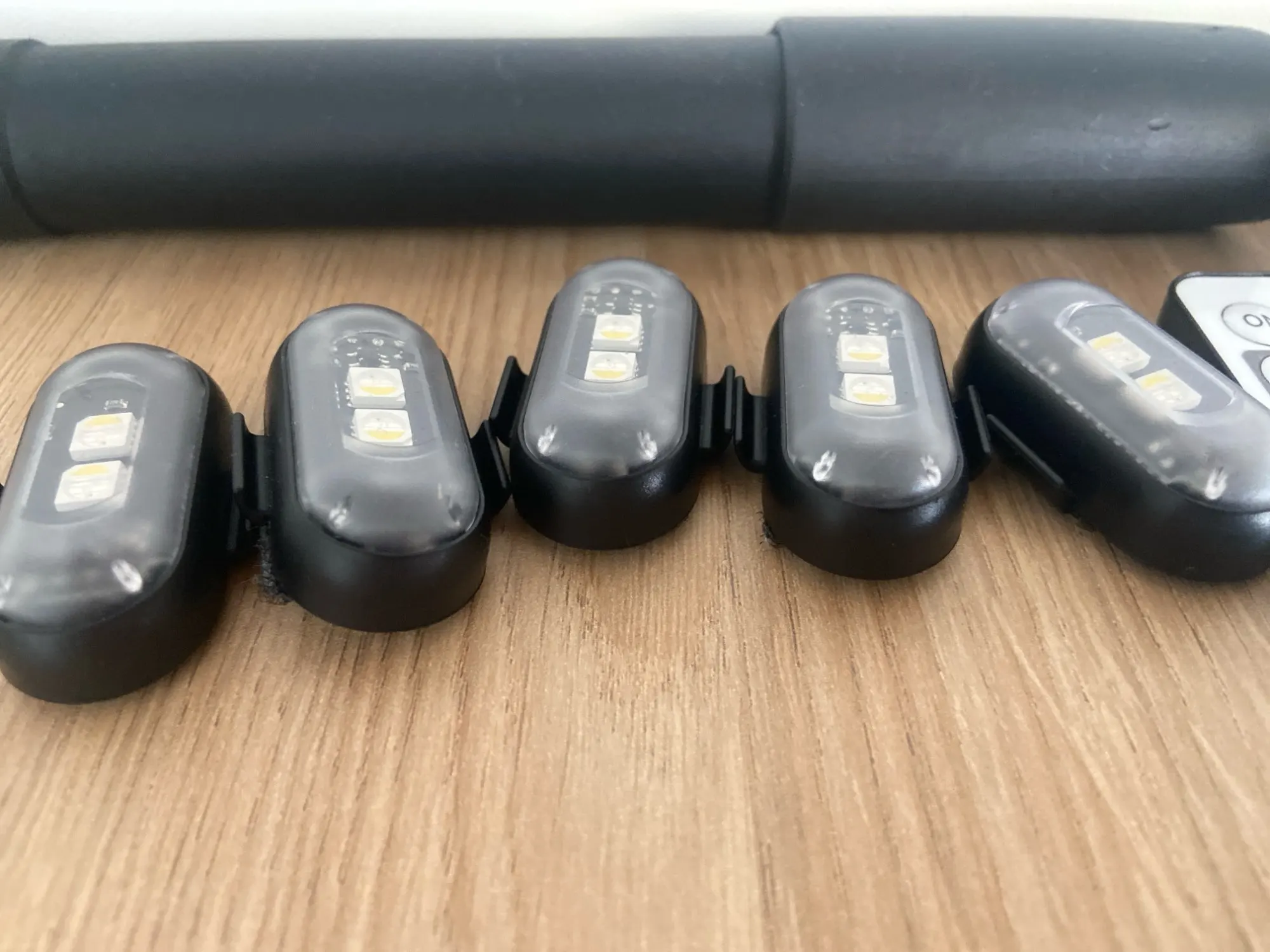 Drahtlose Auto Atmosphäre Licht LED Strobe Lichter Warnleuchten RGB – Bild 4