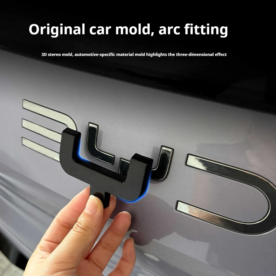 BYD Sealion 7 EV Auto Schwarz Front Emblem Black Warrior Hinten – Bild 2