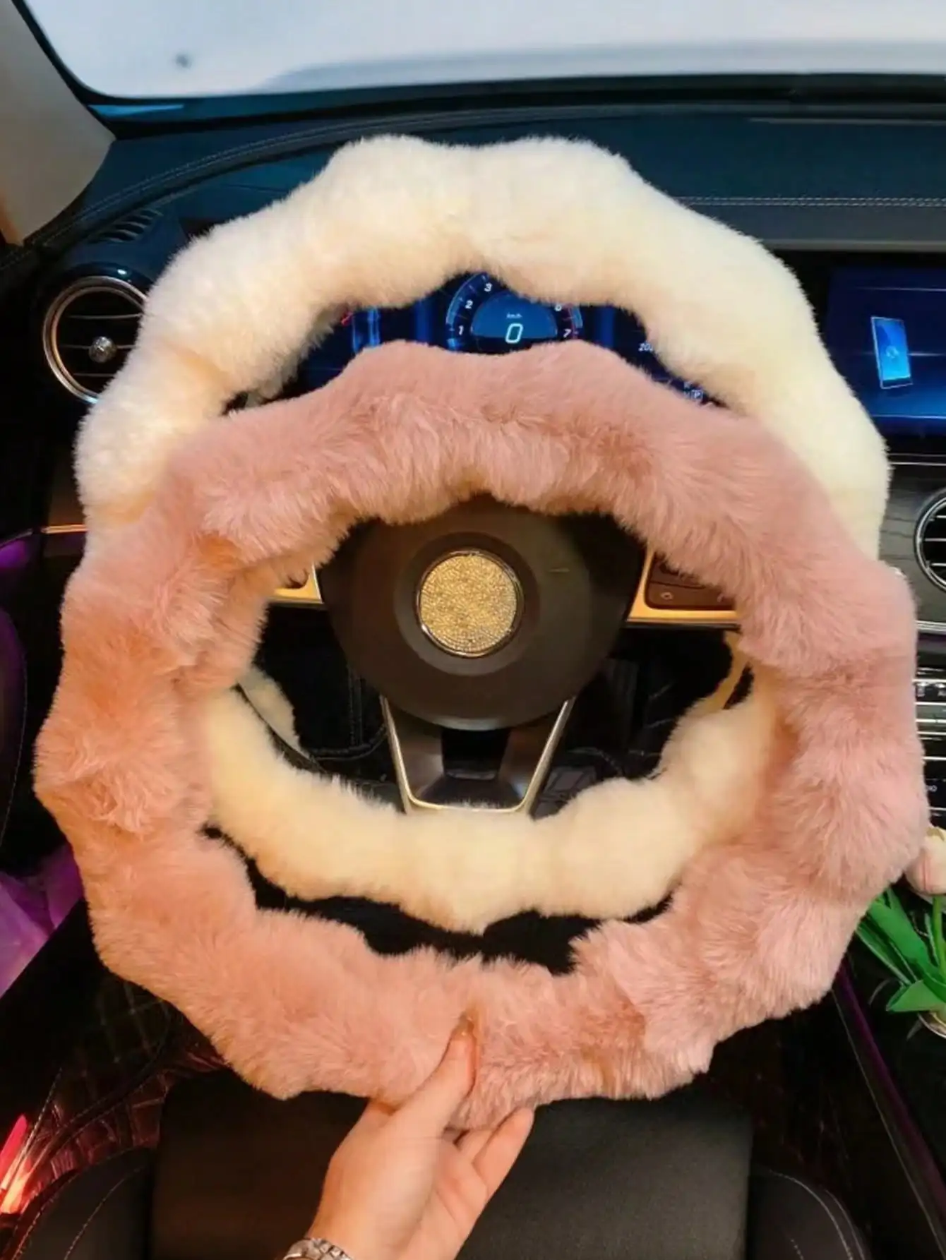 Flauschige Blasen-Plüsch-Lenkradabdeckung für Autos - warmer Winter – Bild 2
