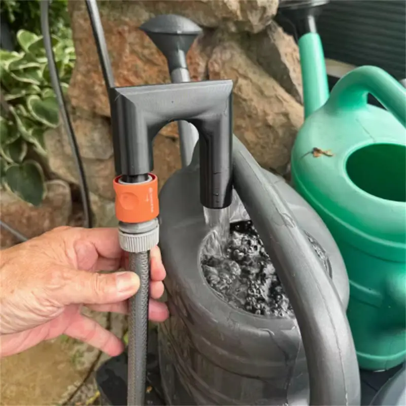 Robuster Gartenschlauchhaken - einfache Befüllung des Wassertanks – Bild 4