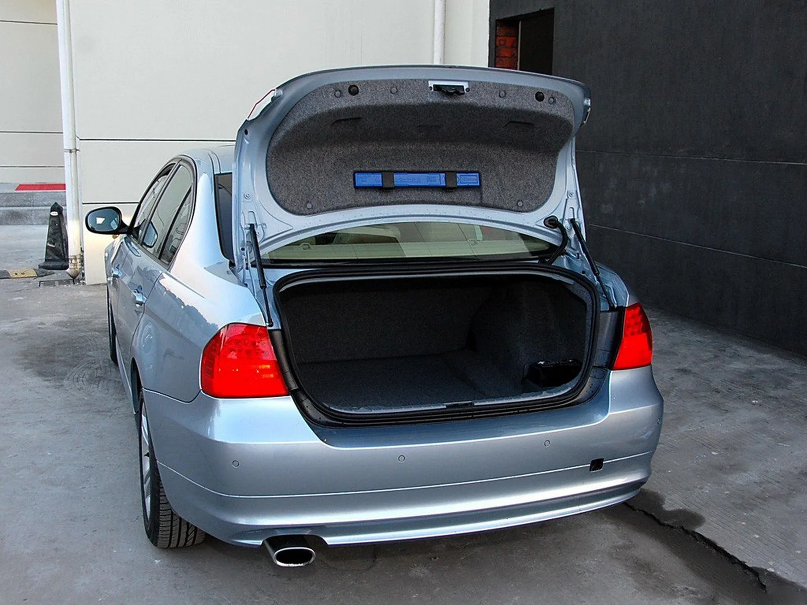 2x BMW 3er E90 Limousine 2005-2011 Gasdruckfedern für hintere obere – Bild 5